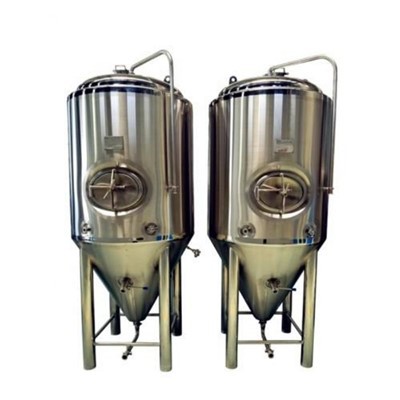 Fermentacijski spremnik u bočnom šahtu